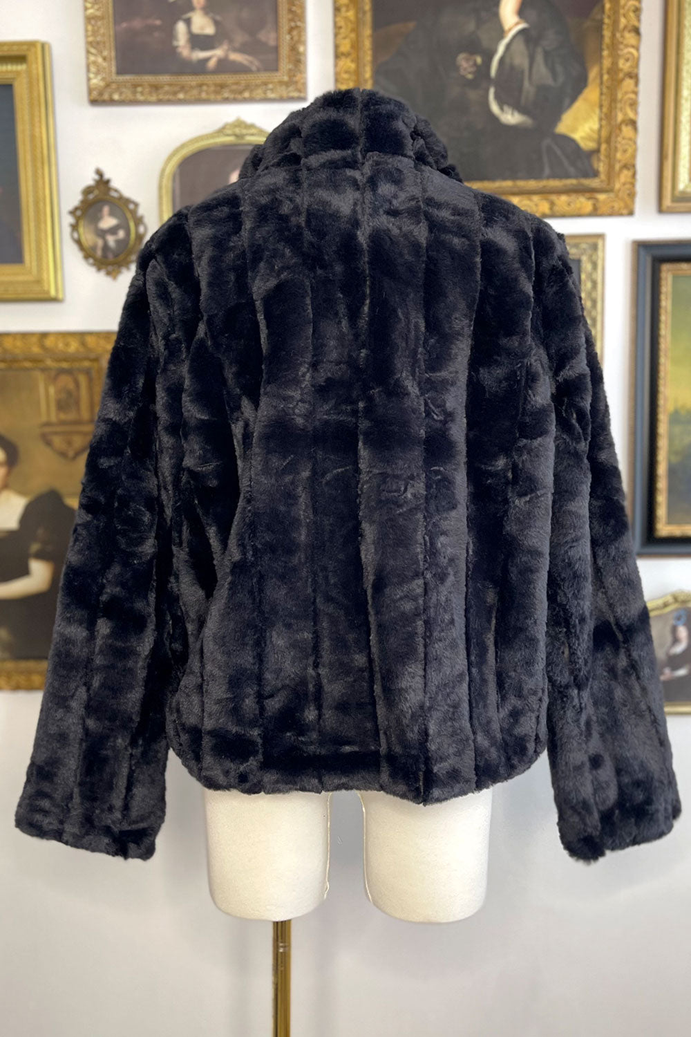 ASHTAR FAUX FUR COZY JACKET
