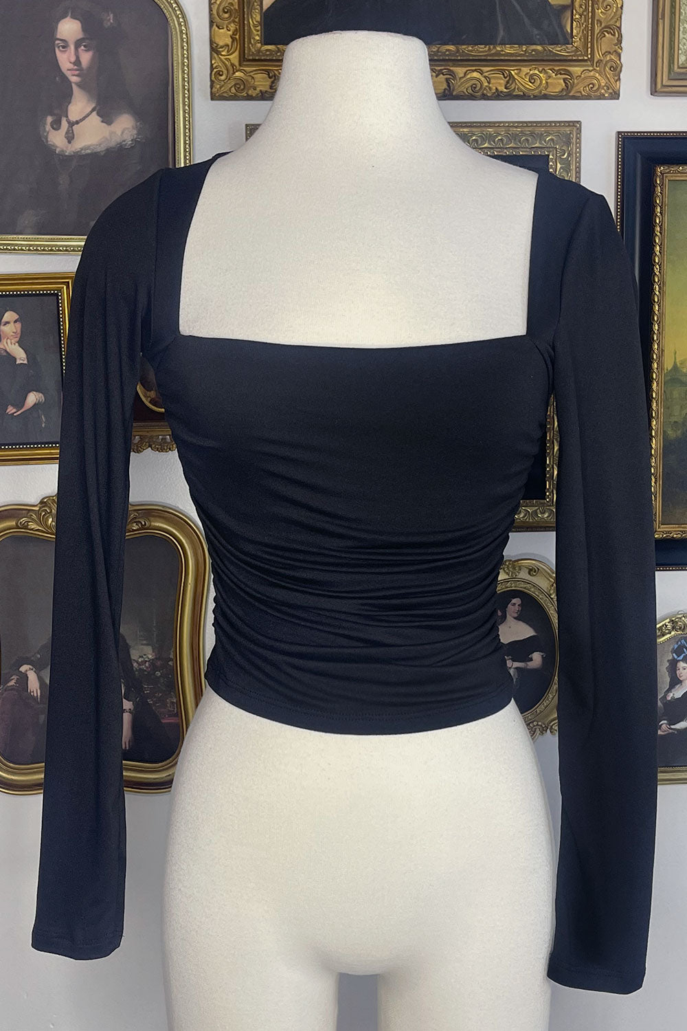 AUDRIANNA SCOOPNECK TOP - BLACK
