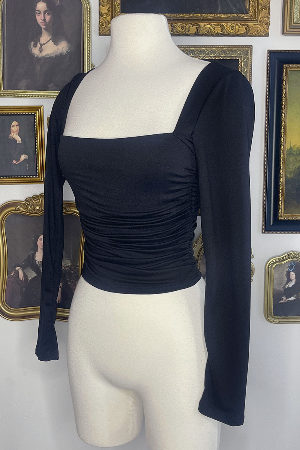 AUDRIANNA SCOOPNECK TOP - BLACK