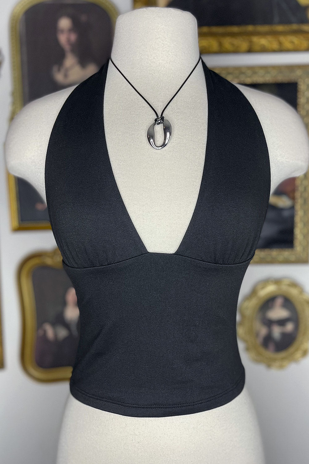 JANESSA HALTER TOP - BLACK
