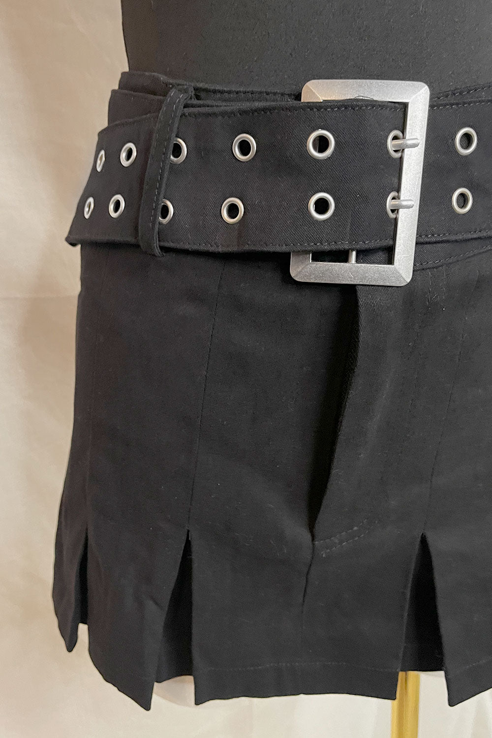 RACHEL BELTED MINI SKATER SKIRT