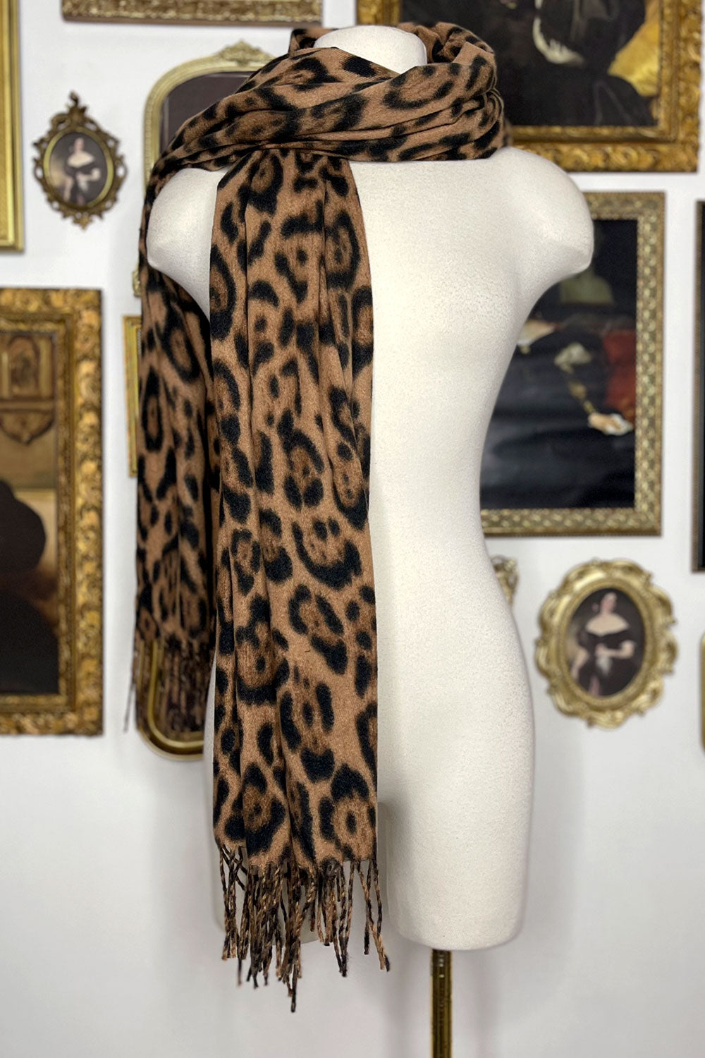 LEOPARD SCARF