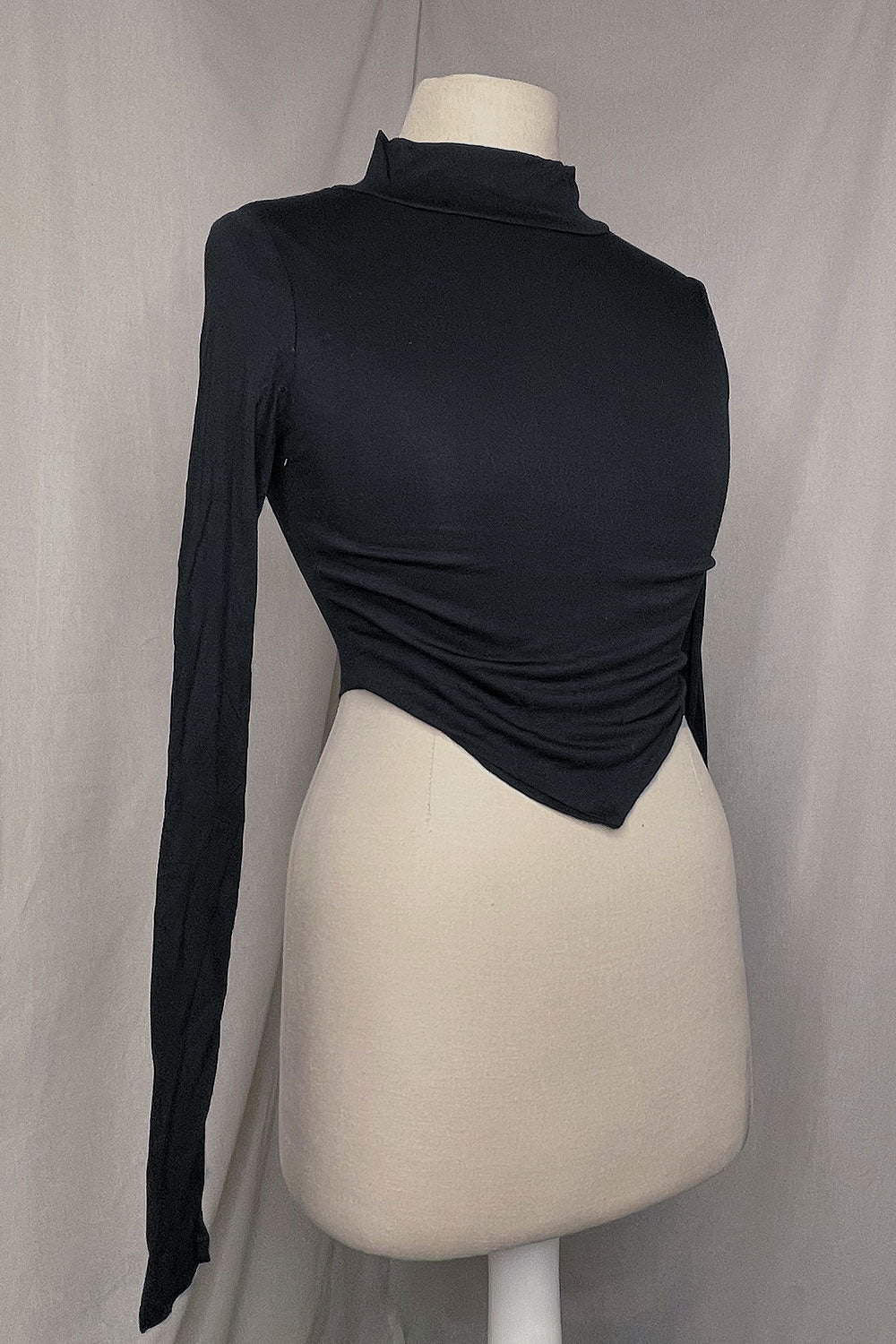 AMBER MOCK NECK LONG SLEEVE TOP