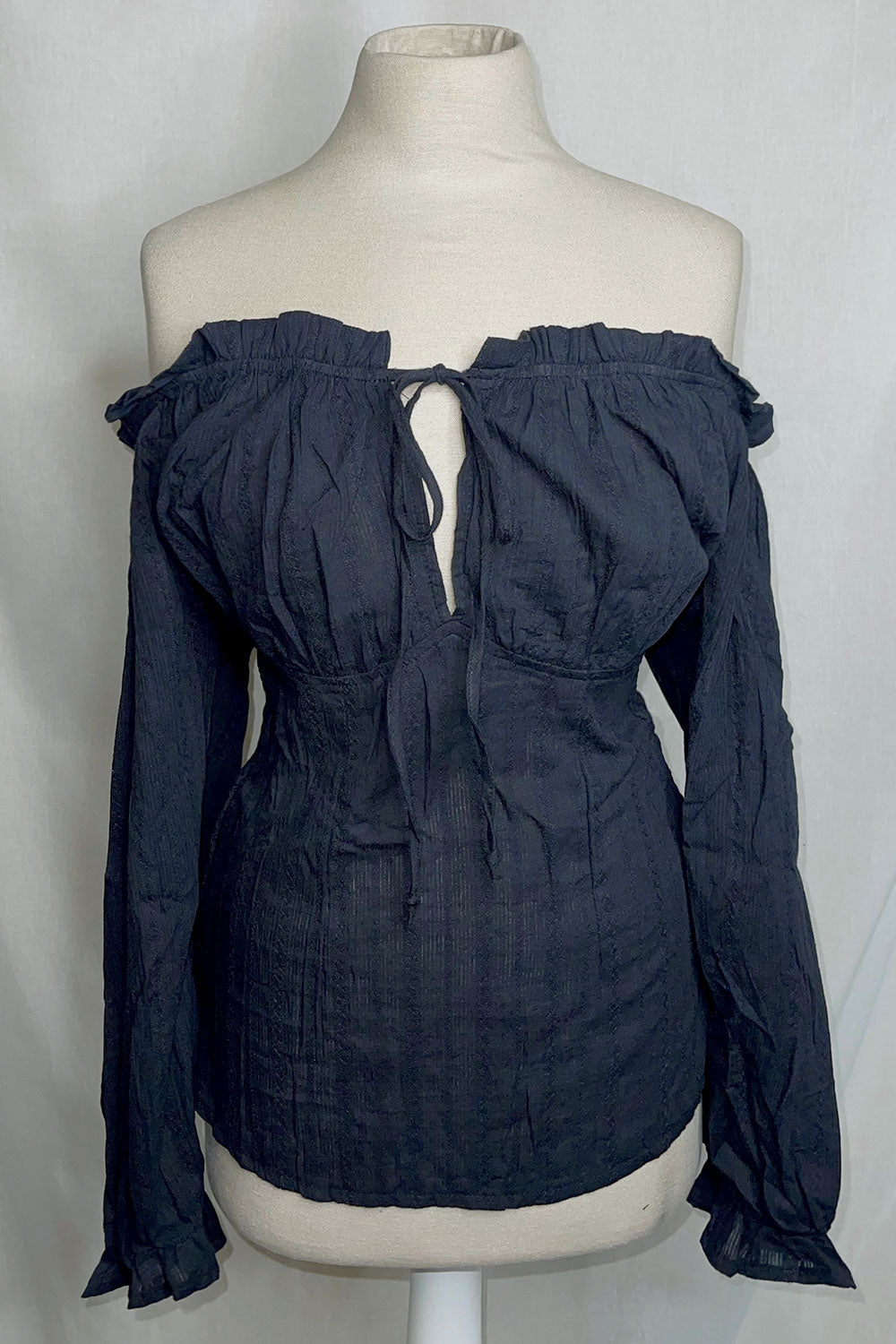 PLUS ESMERALDA PEASANT TOP