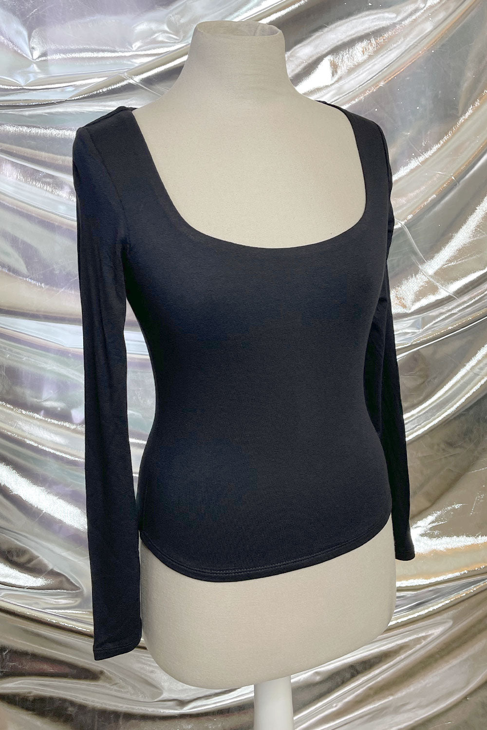 FIONA SQUARE NECK LONG SLEEVE TOP