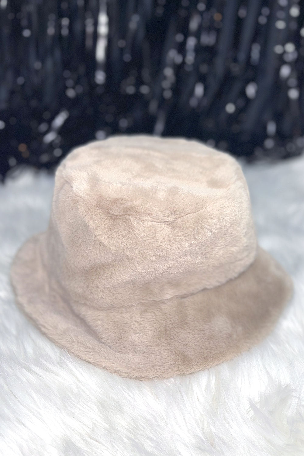 FUZZY BUCKET HAT - MOCHA
