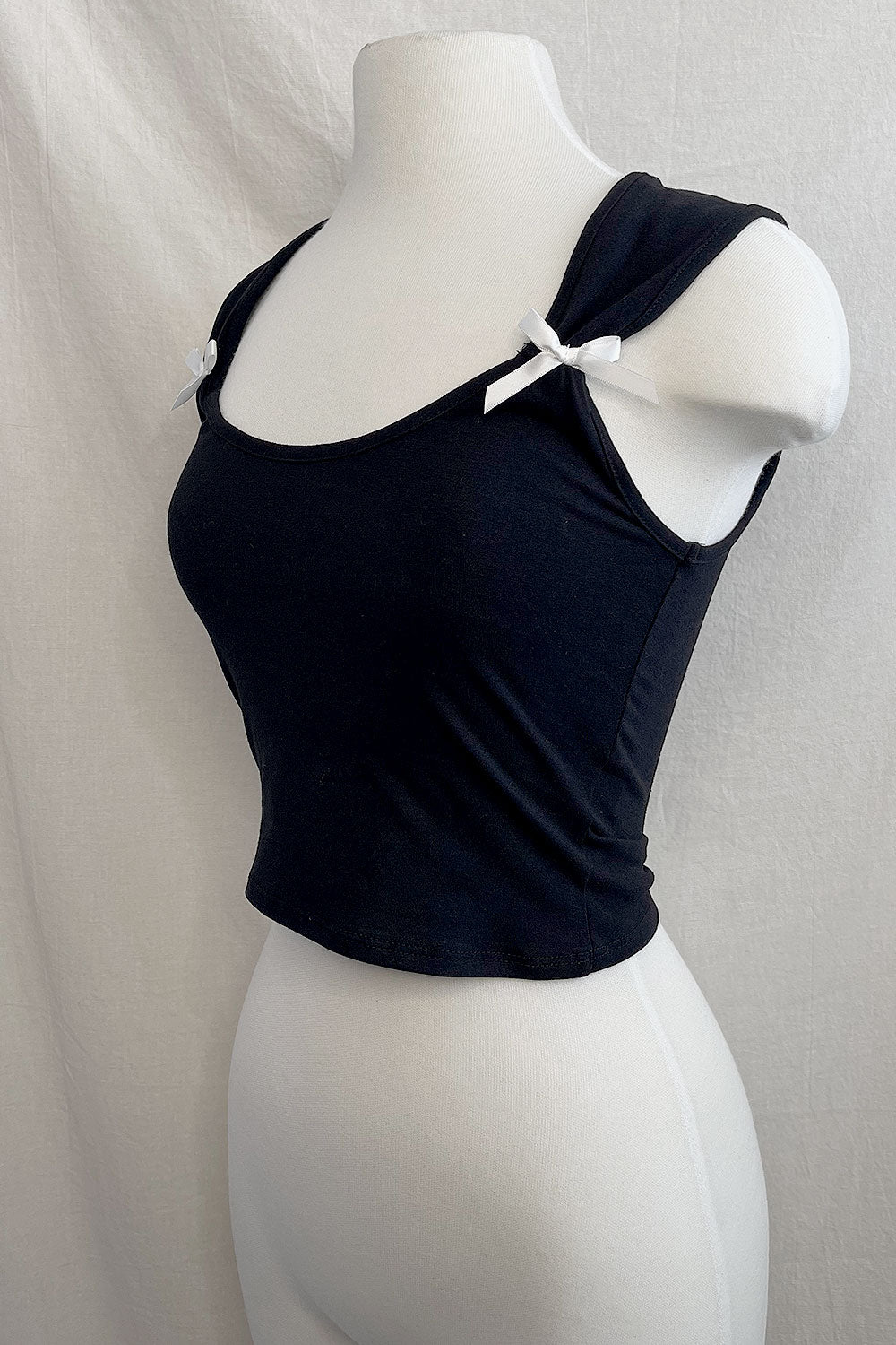 ALANIS COQUETTE BOW TOP