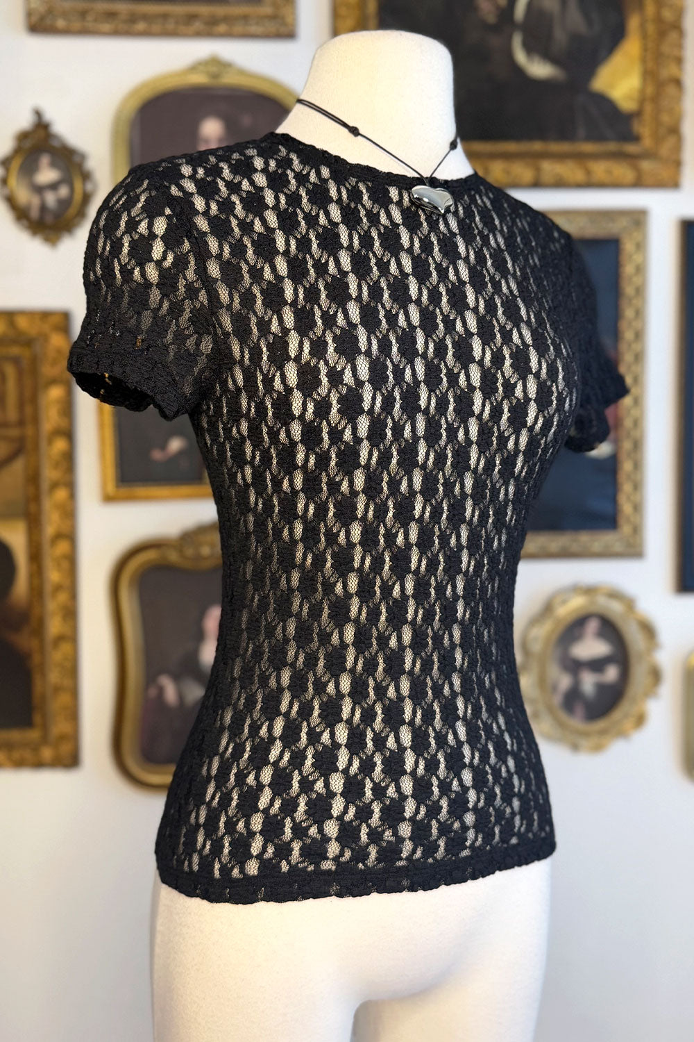 ANNA LACE TOP