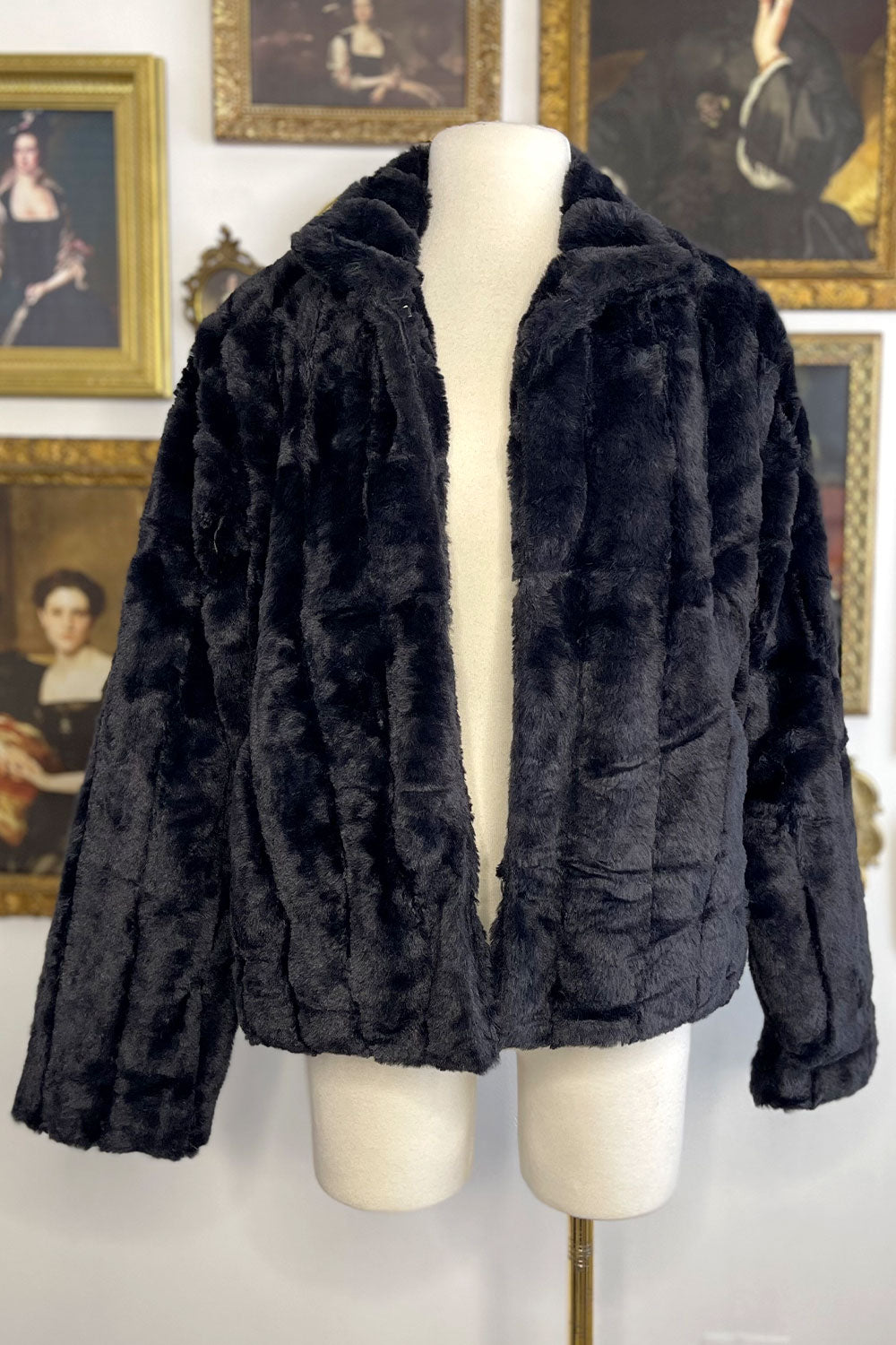 ASHTAR FAUX FUR COZY JACKET