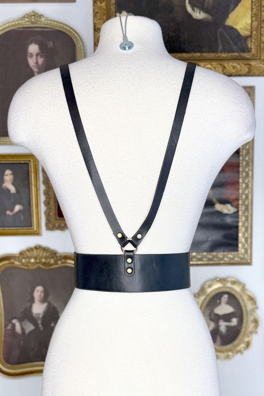 DUAL BUCKLE SUSPENDER BELT