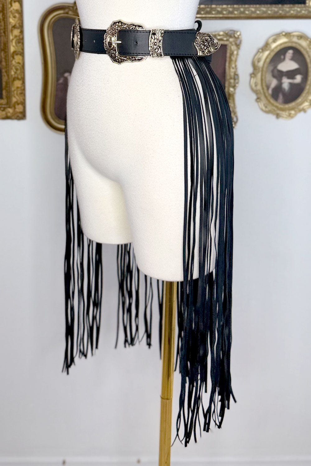 WESTERN FAUX LEATHER FRINGE BELT