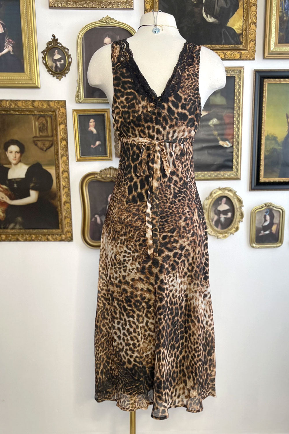 KAYLA LEOPARD MIDI DRESS