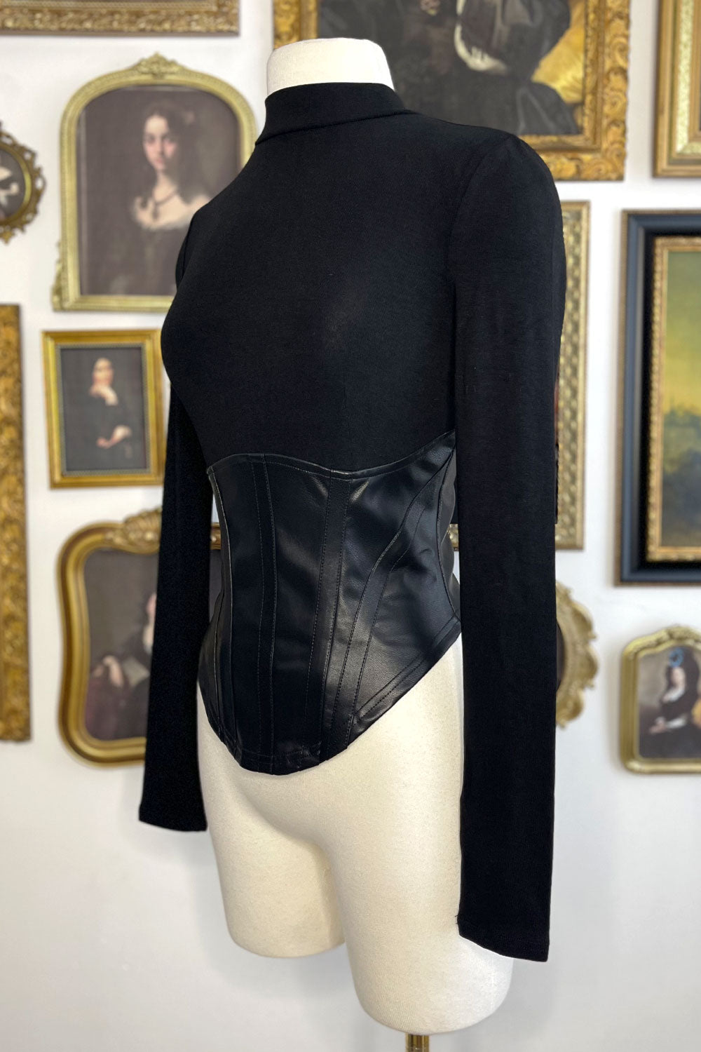 MEGAN LONG SLEEVE TOP