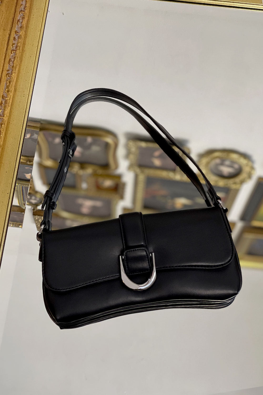 BEVERLY BUCKLE PURSE