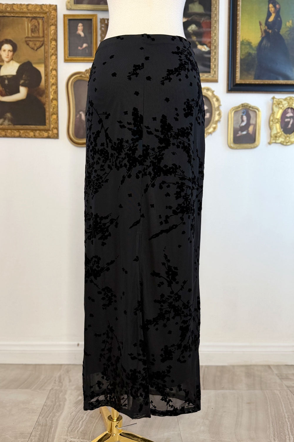 SCARLET MAXI SKIRT
