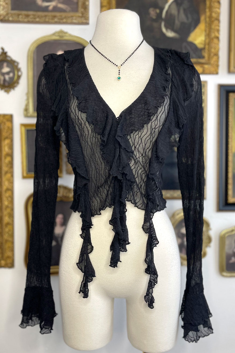 SIERRA RUFFLED LACE TOP