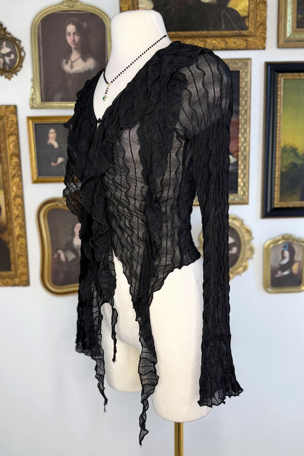 SIERRA RUFFLED LACE TOP