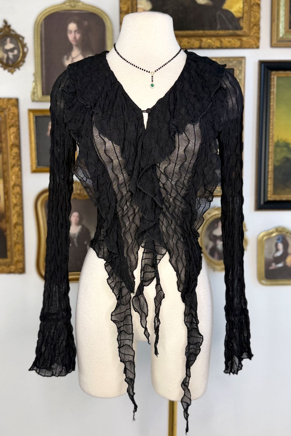 SIERRA RUFFLED LACE TOP