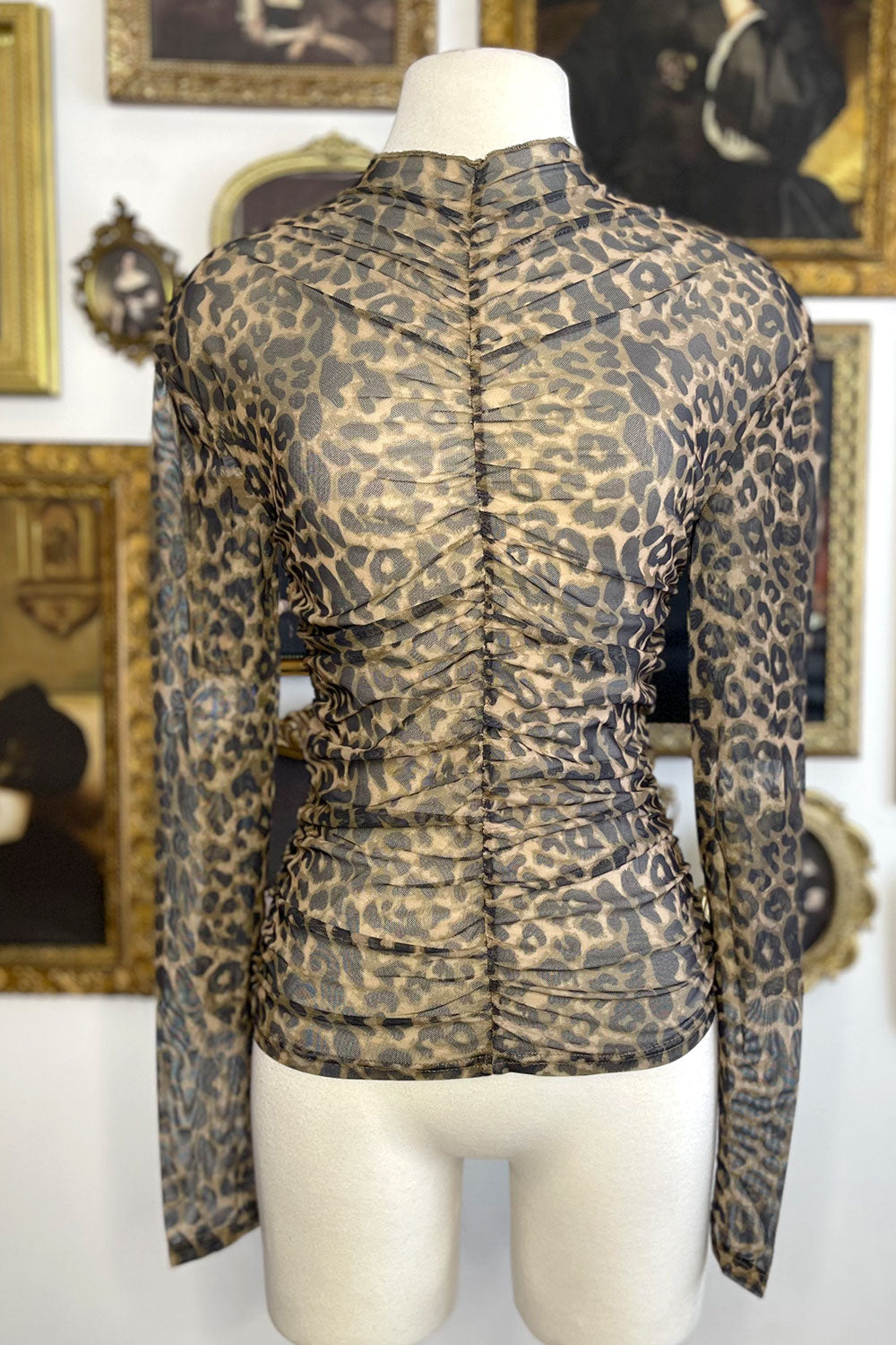 YISSEL LEOPARD MESH TOP