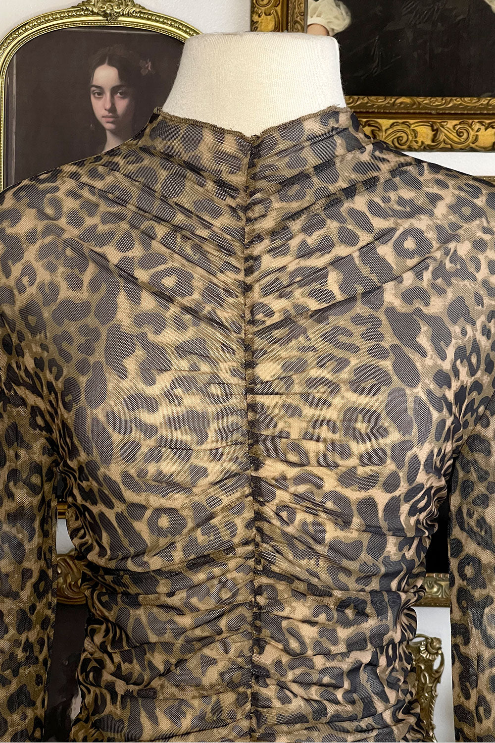 YISSEL LEOPARD MESH TOP