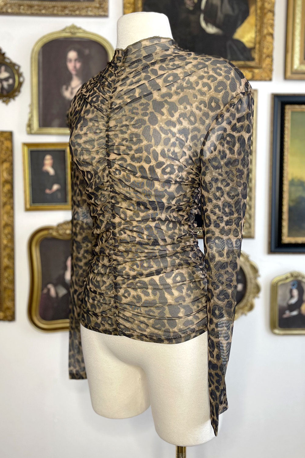 YISSEL LEOPARD MESH TOP