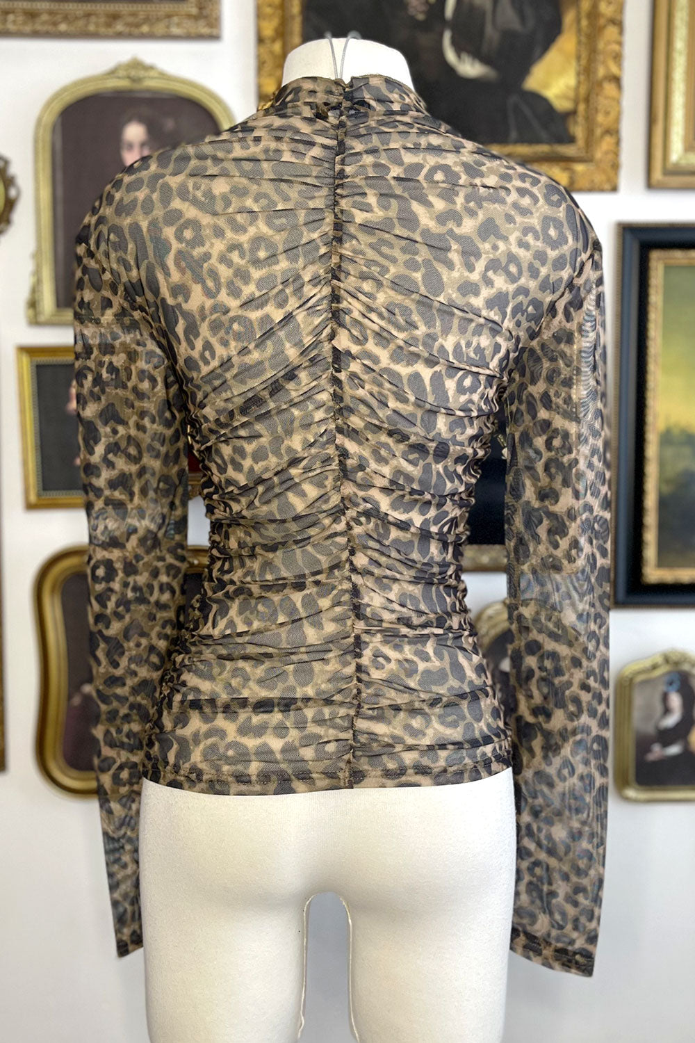 YISSEL LEOPARD MESH TOP