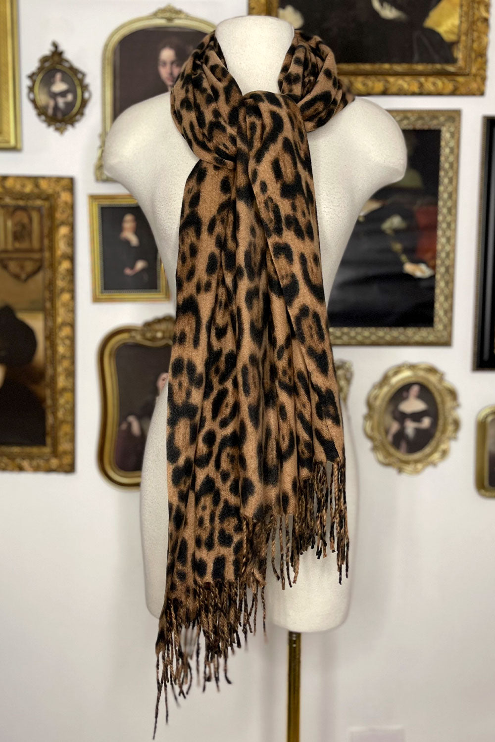 LEOPARD SCARF