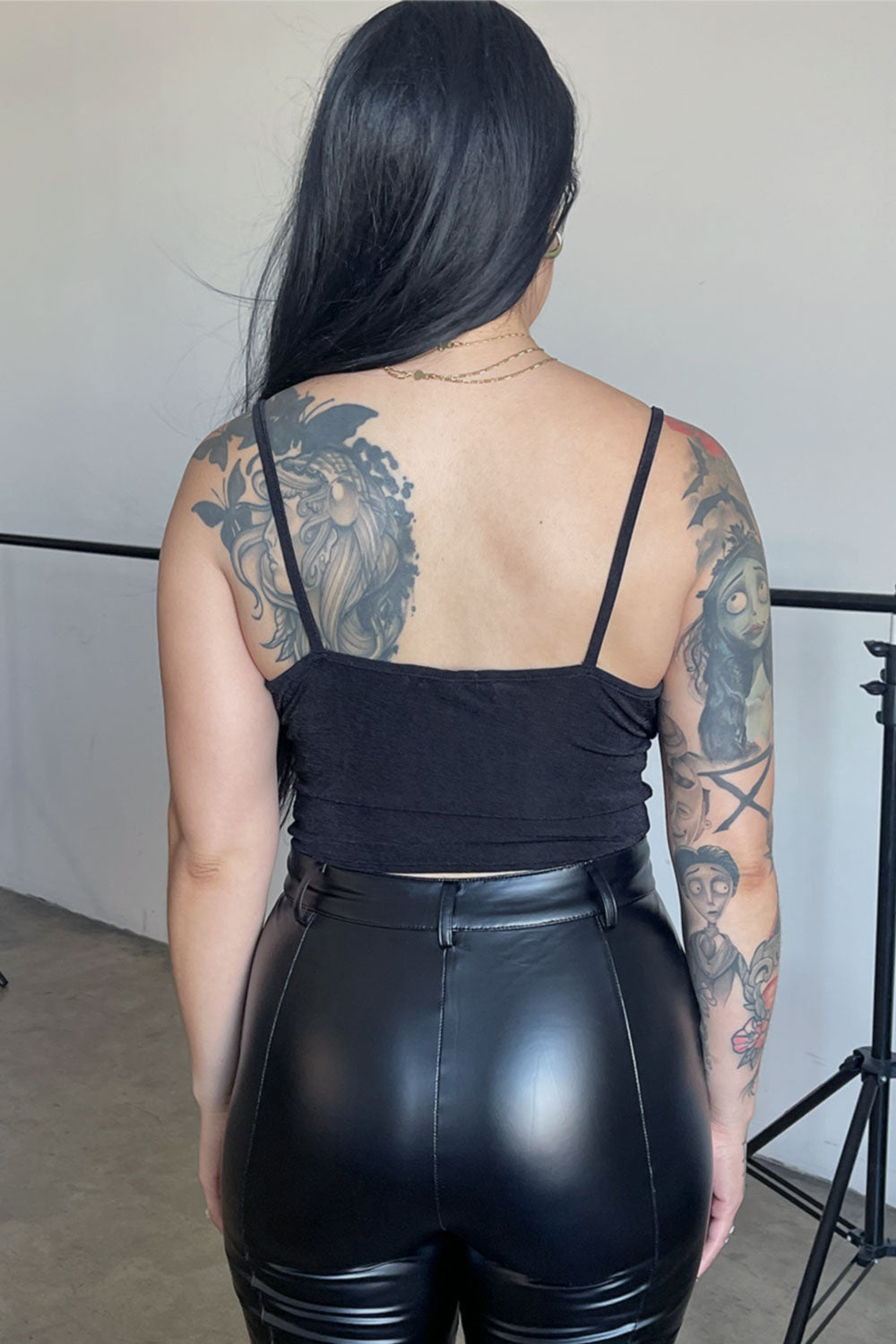 LILY SLINKY CROP TOP