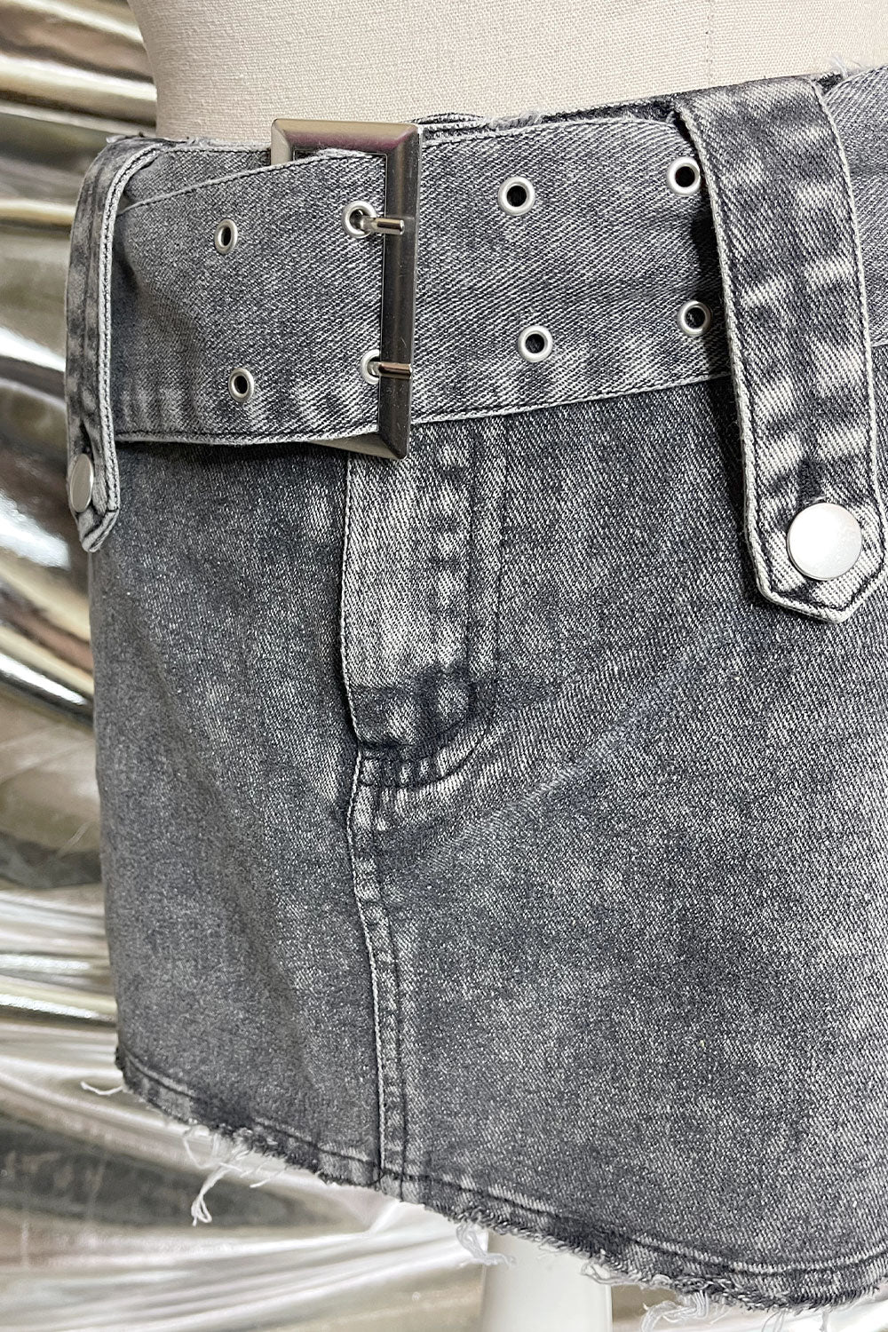 VICTORIA DENIM MICRO MINI SKIRT